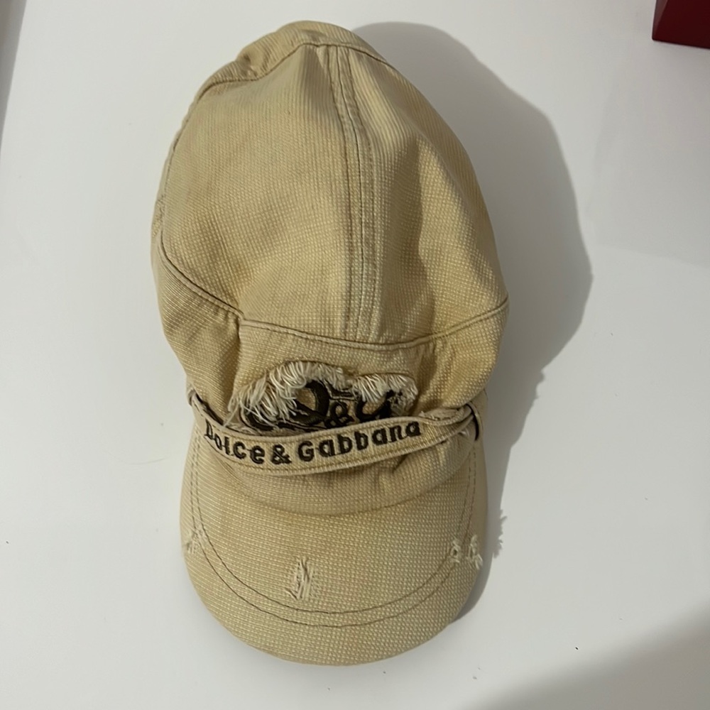 A hat a distress hat from dolce and gabbana it’s authentic made in Italy.